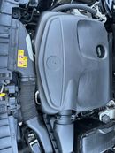 Mercedes Benz GLA250 STANDARD STD