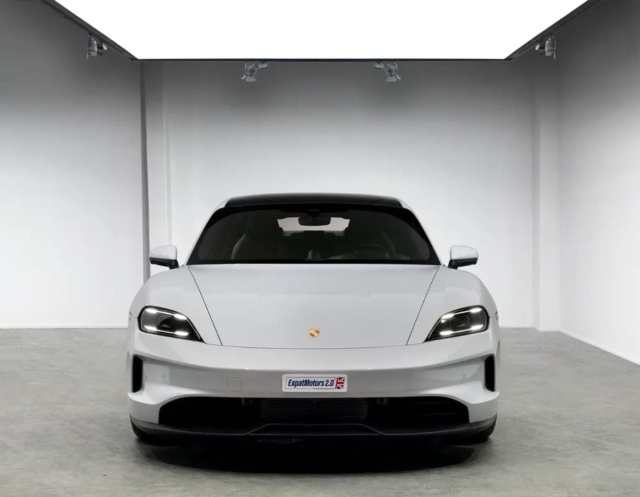بورش تايكان 4S • Unlimited Kms Warranty • GCC Specs