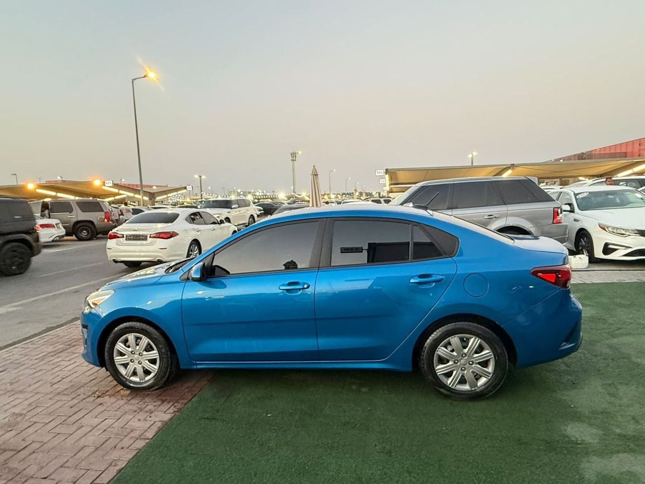 كيا ريو LX استخدام بسيط اربعه سلندر 45 الف ميل اقتصاديه