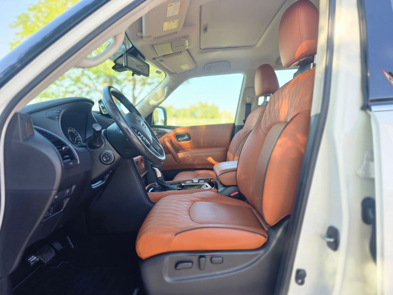 Nissan Patrol LE PLATINUM CITY NISSAN PATROL LE PLATINUM CITY 2022 GCC SINGLE OWNER WELL MAINTAINED IN MINT CONDITION