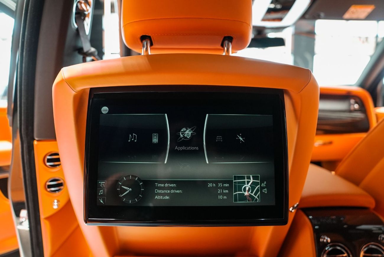 Rolls Royce Cullinan BLACK BADGE