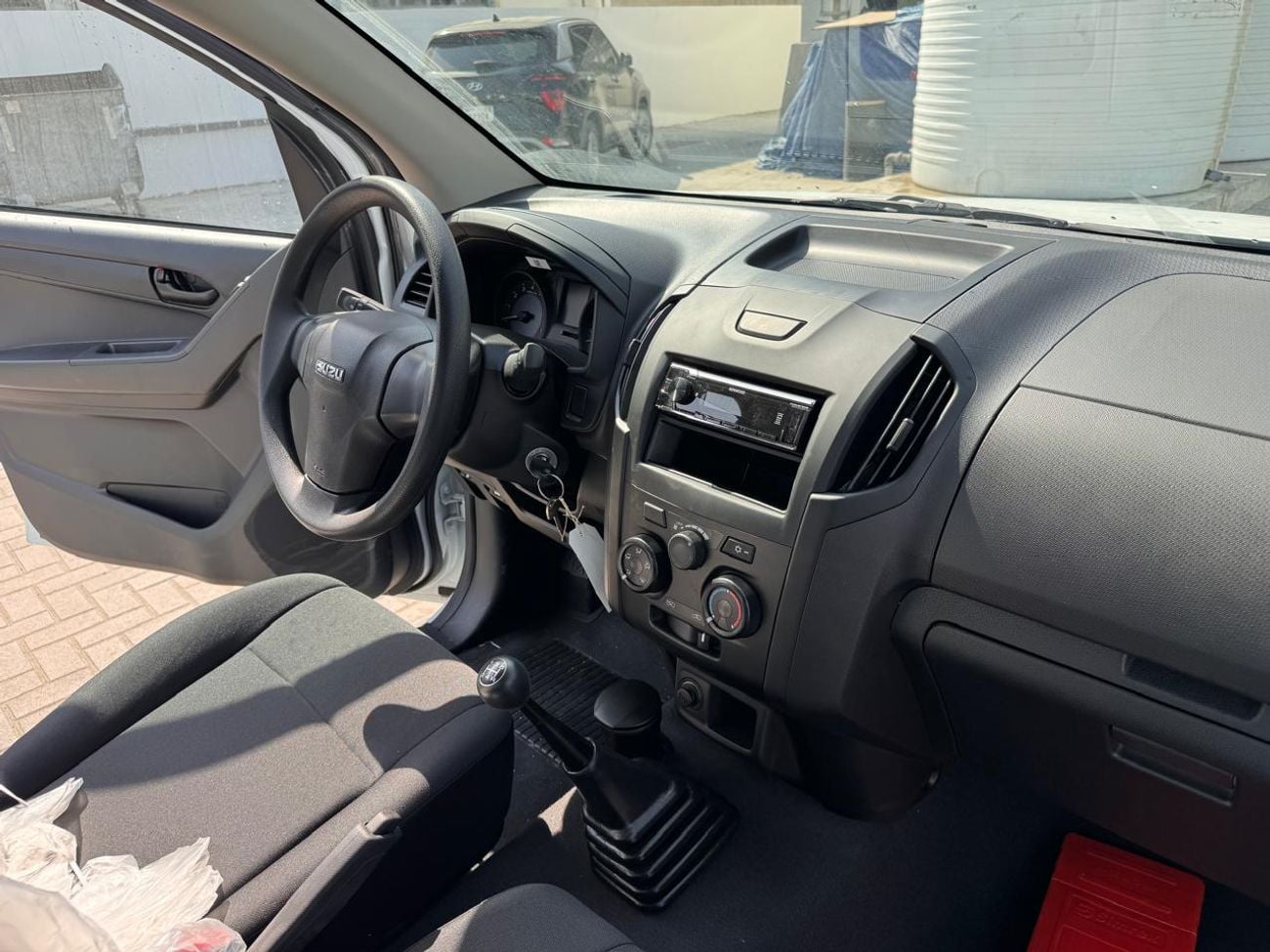 Isuzu D-MAX 4x2 Single Cab (2 Doors) MY 2027 - Made in India, GCC Spec