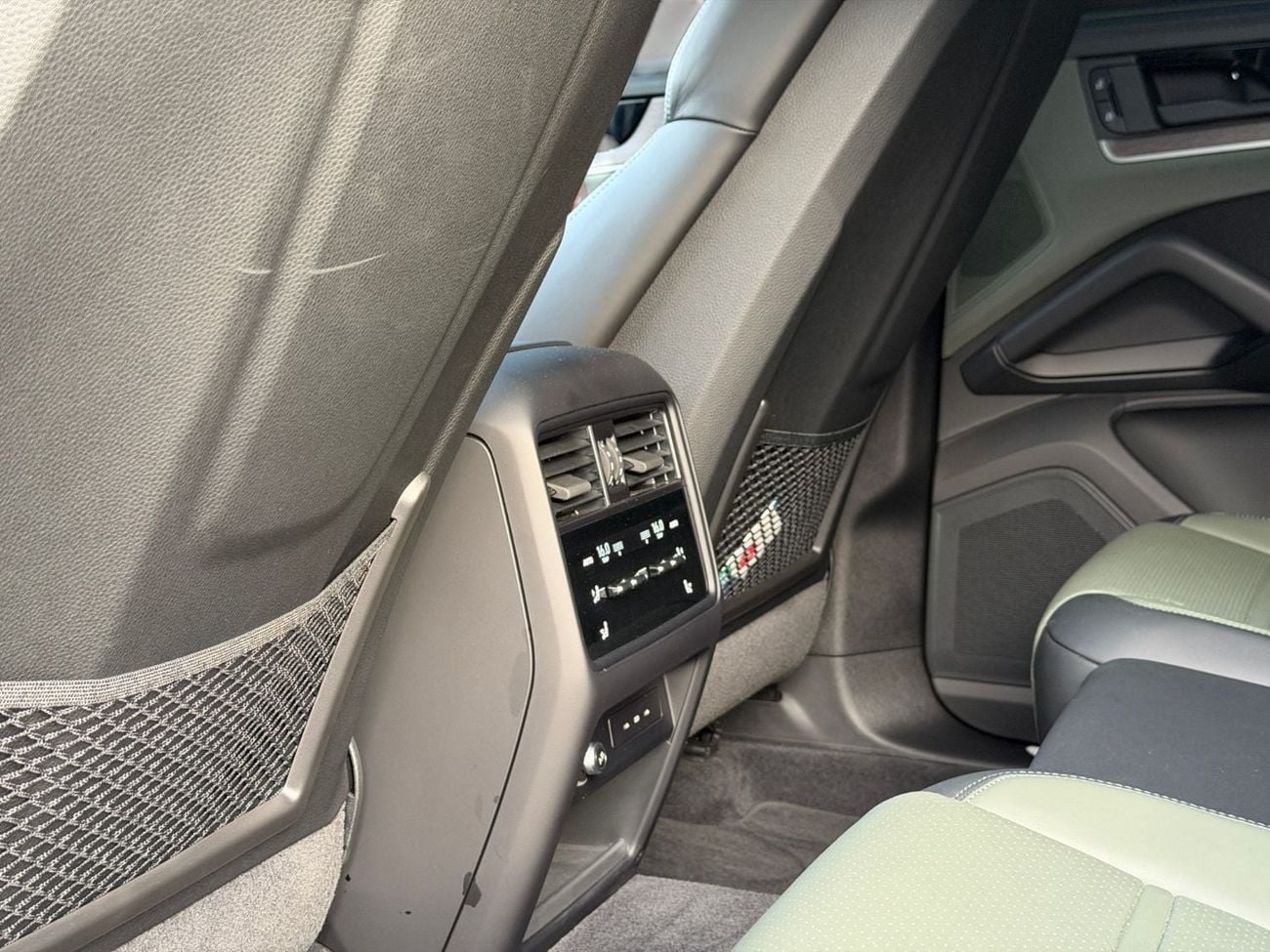 Porsche Cayenne PORSCHE CAYENNE COUPE | LOW MILEAGE | GCC | WARRANTY UNTIL | 2024