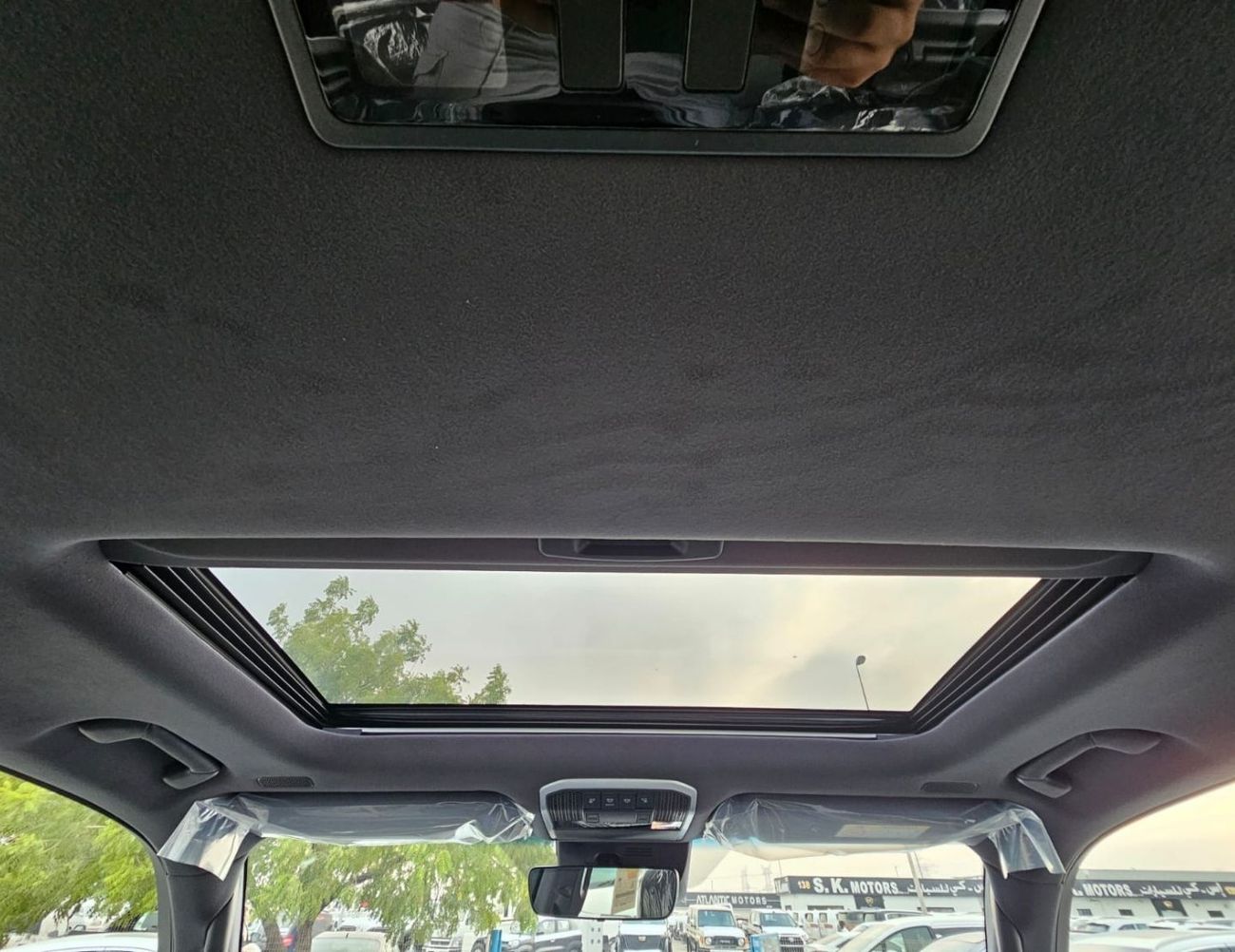 Toyota Land Cruiser VX TOYOTA LANDCRUISER VX LC300 || 4.0L PETROL V6 A/T 4WD | RADAR | BIG DVD, JBL, MEMORY SEAT, LEATHER |
