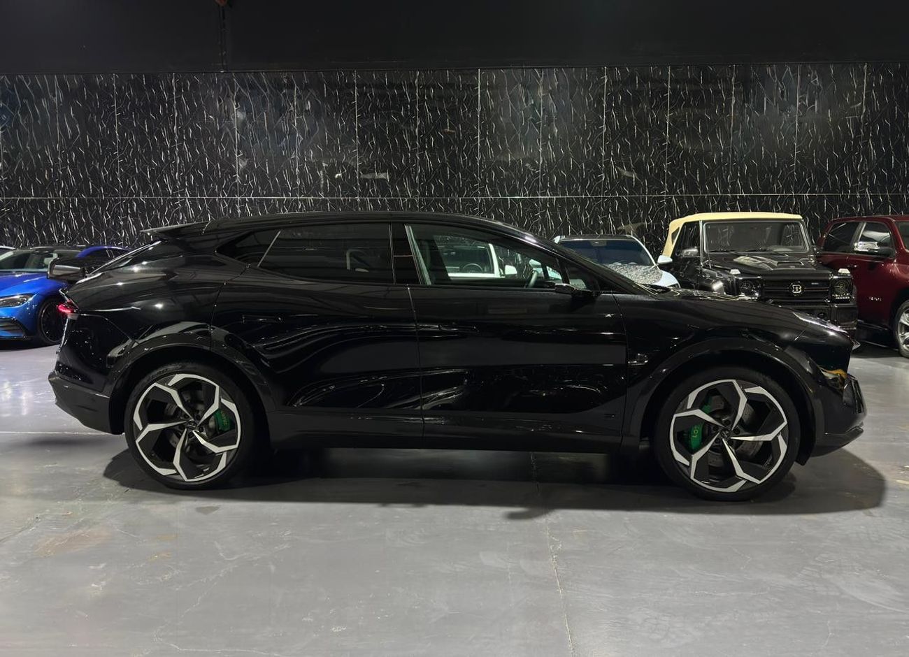 Lotus Eletre STANDARD