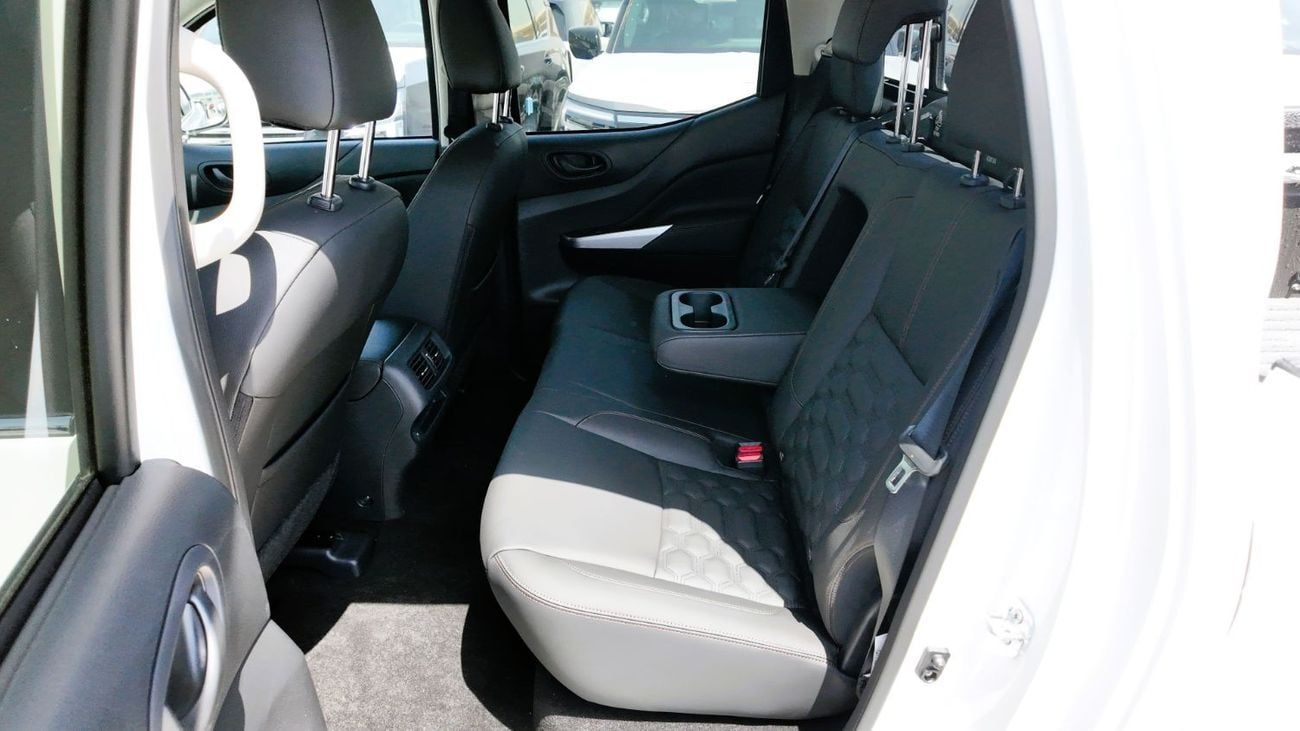 Nissan Navara 2025 Nissan Navara | 2.5L Petrol | 160 HP | Manual | 4x4 | GCC Specs