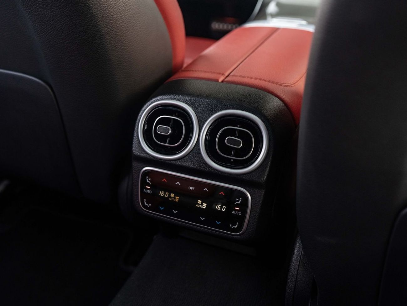 Mercedes Benz 200 Mercedes-Benz C-Class 200 2022 GCC specs