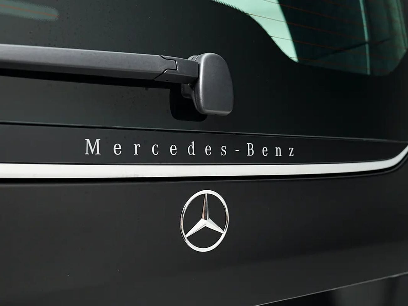 مرسيدس بنز V 300 AVANTGARDE Dealer WARRANTY | GCC SPECS | BRAND-NEW V300