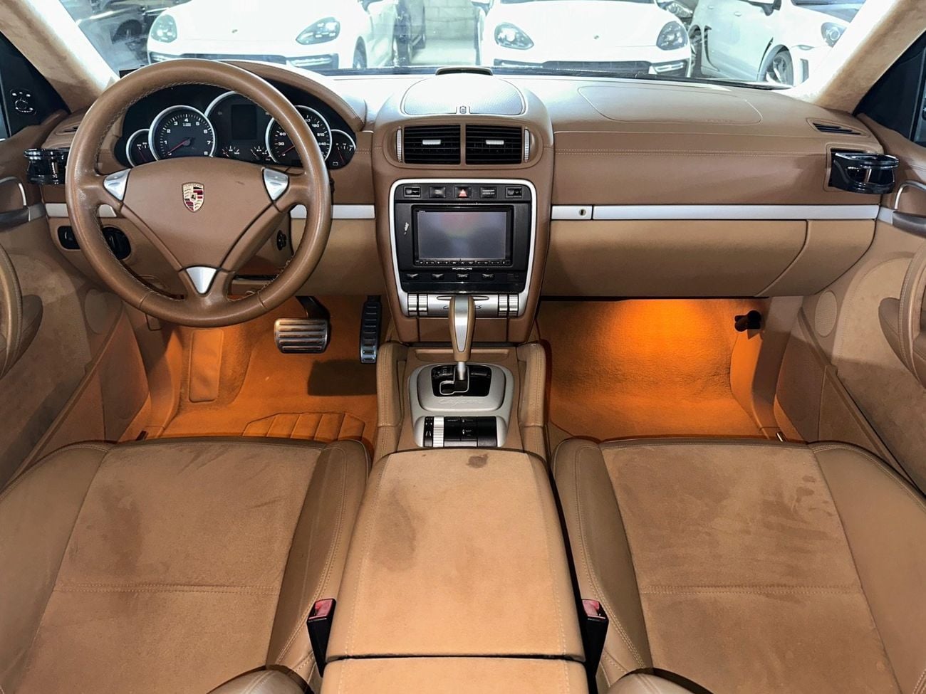 Porsche Cayenne GTS | SUNROOF | TWO KEYS | HALF ALCANTARA LEATHER BEIGE SEATS