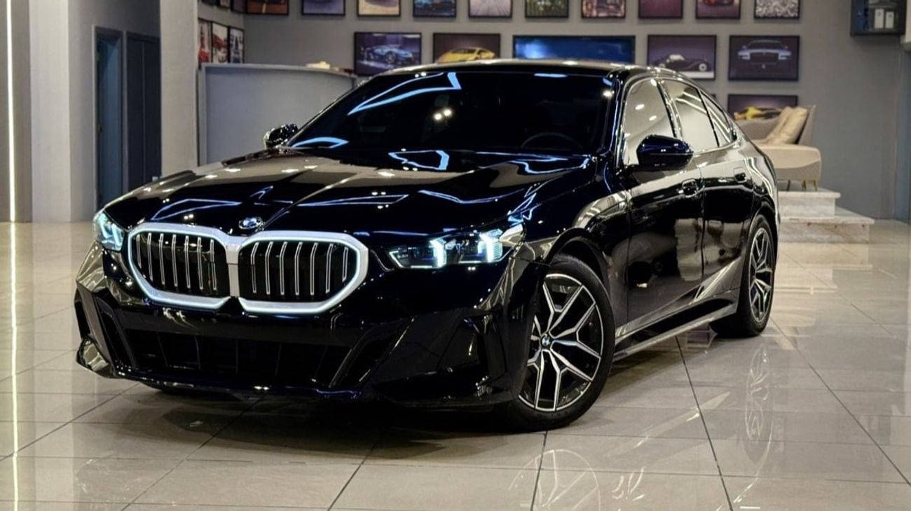 بي أم دبليو 520i M SPORT