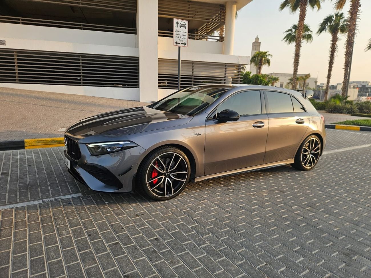 Mercedes Benz A35 AMG 4MATIC