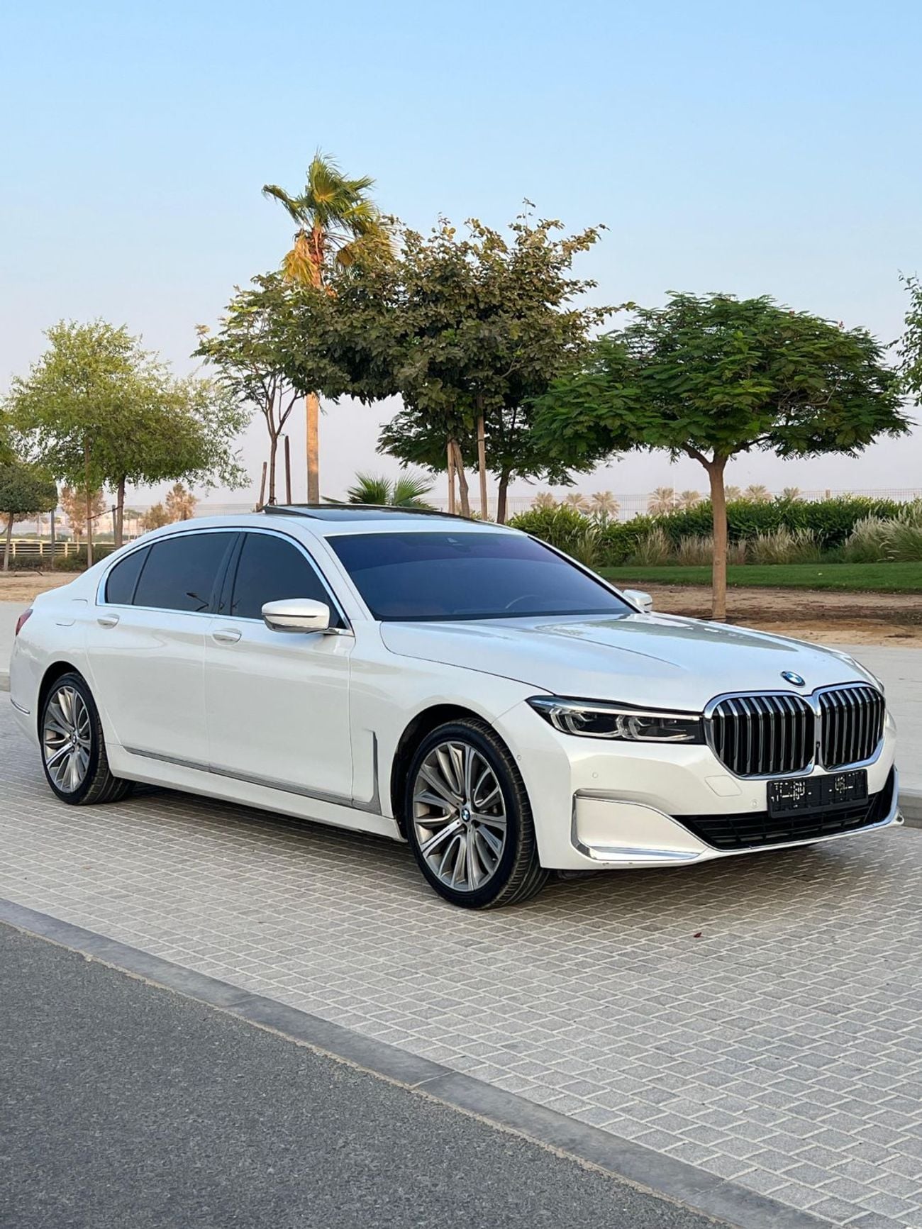 بي أم دبليو 730i
