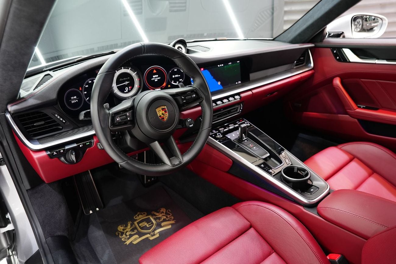 Porsche 911 TURBO S Coupe, Ceramic Brakes, Lifting System, Carbon Fiber Interior!!