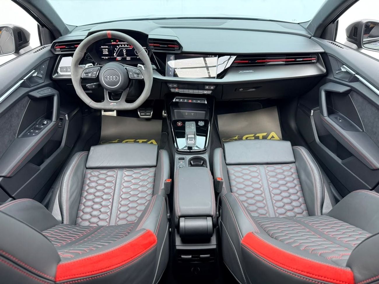 Audi RS3 STANDARD 2024 Audi RS3, 2027 Audi Warranty, 2029 Audi Service Pack, Low Km, Fully Loaded, GCC