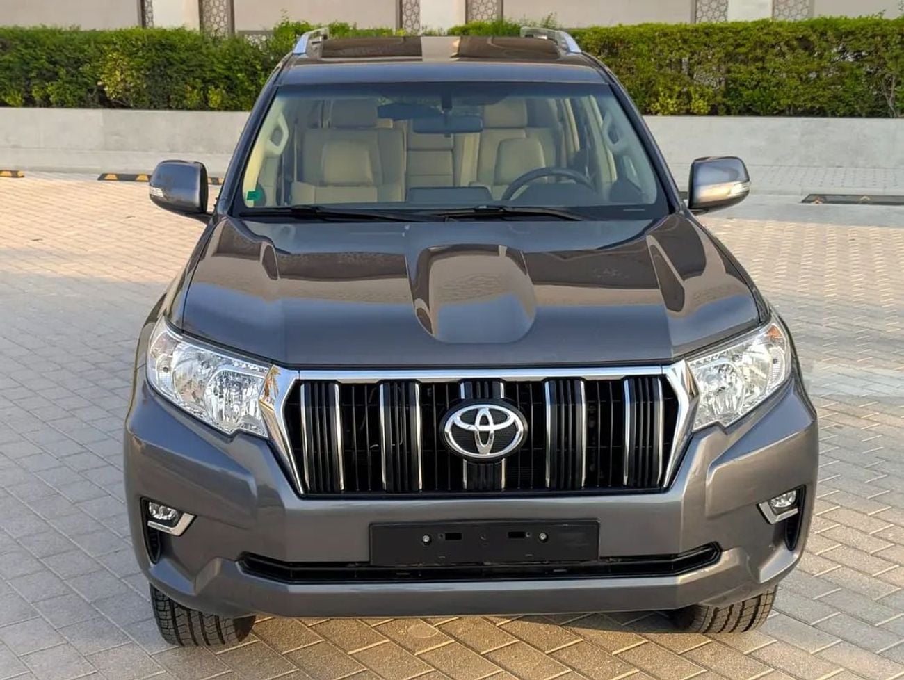 تويوتا برادو TX-L سيارة كاملة المواصفات، محرك V6 سعة 4.0 لتر | 27,709 كم | مواصفات خليجية | 129,000 درهم إماراتي