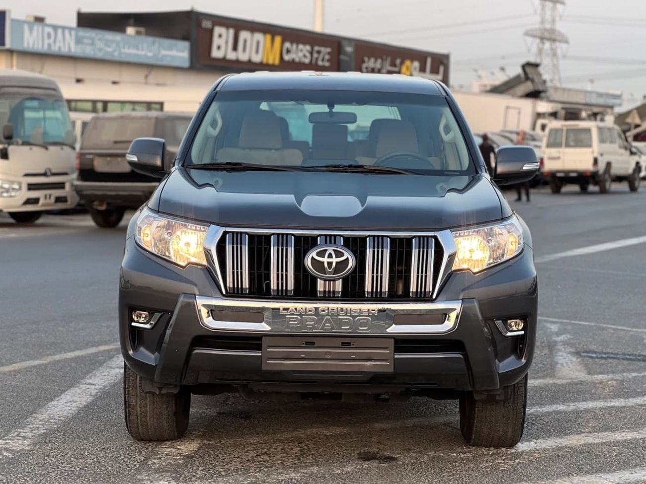 Toyota Prado 2022 Toyota Prado TX 2.7L V4- AWD 4x4 - No accident - 2 key Rear Sensor -
