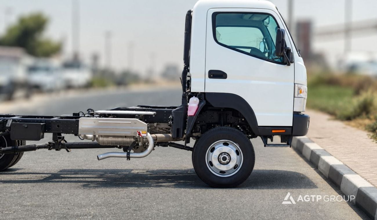 Mitsubishi Canter STANDARD Single Cab | 3.0L Turbo Diesel | Manual | 4x4 | GCC Specs | White | Cab & Chassis | READY EXPORT