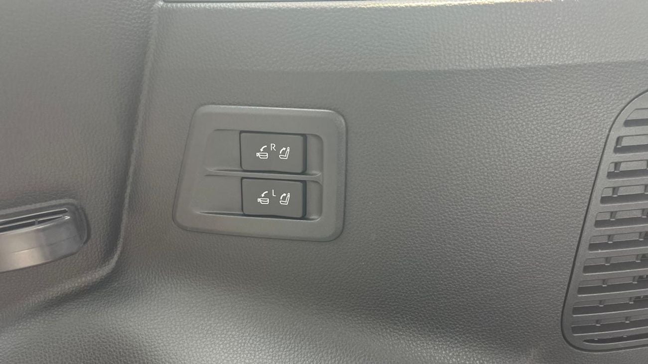Toyota Land Cruiser GR SPORT