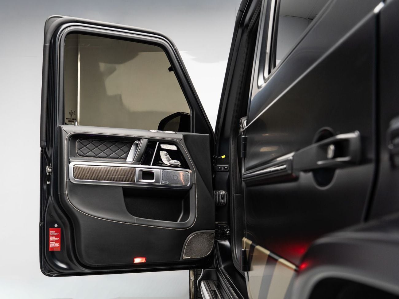 مرسيدس بنز G 63 AMG STANDARD BUY NOW, PAY 2027 | THE BLACKLINE STANDARD | Mercedes Warranty, Low KMs, European Spec