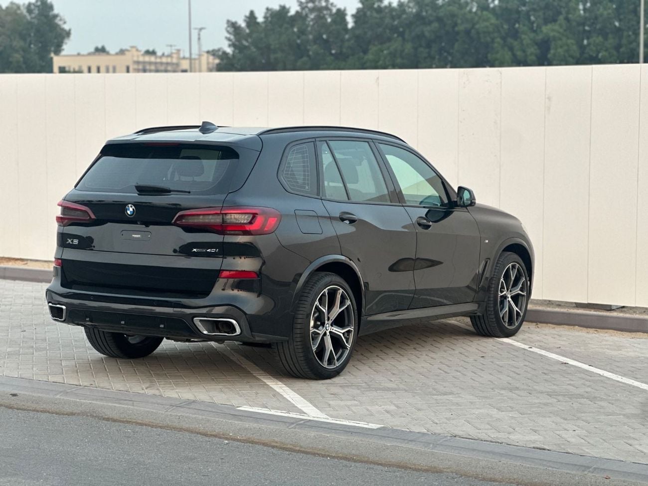 BMW X5 XDRIVE40i EXCLUSIVE M SPORT PACKAGE