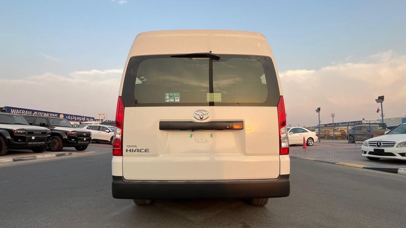 Toyota Hiace DX
