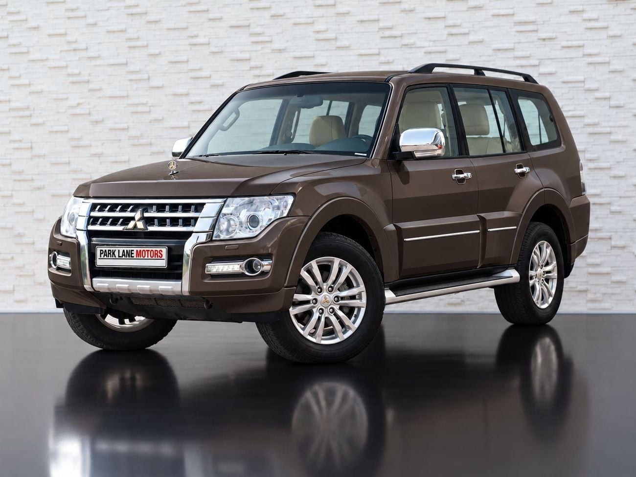 Mitsubishi Pajero GLS H/L ROCKFORD