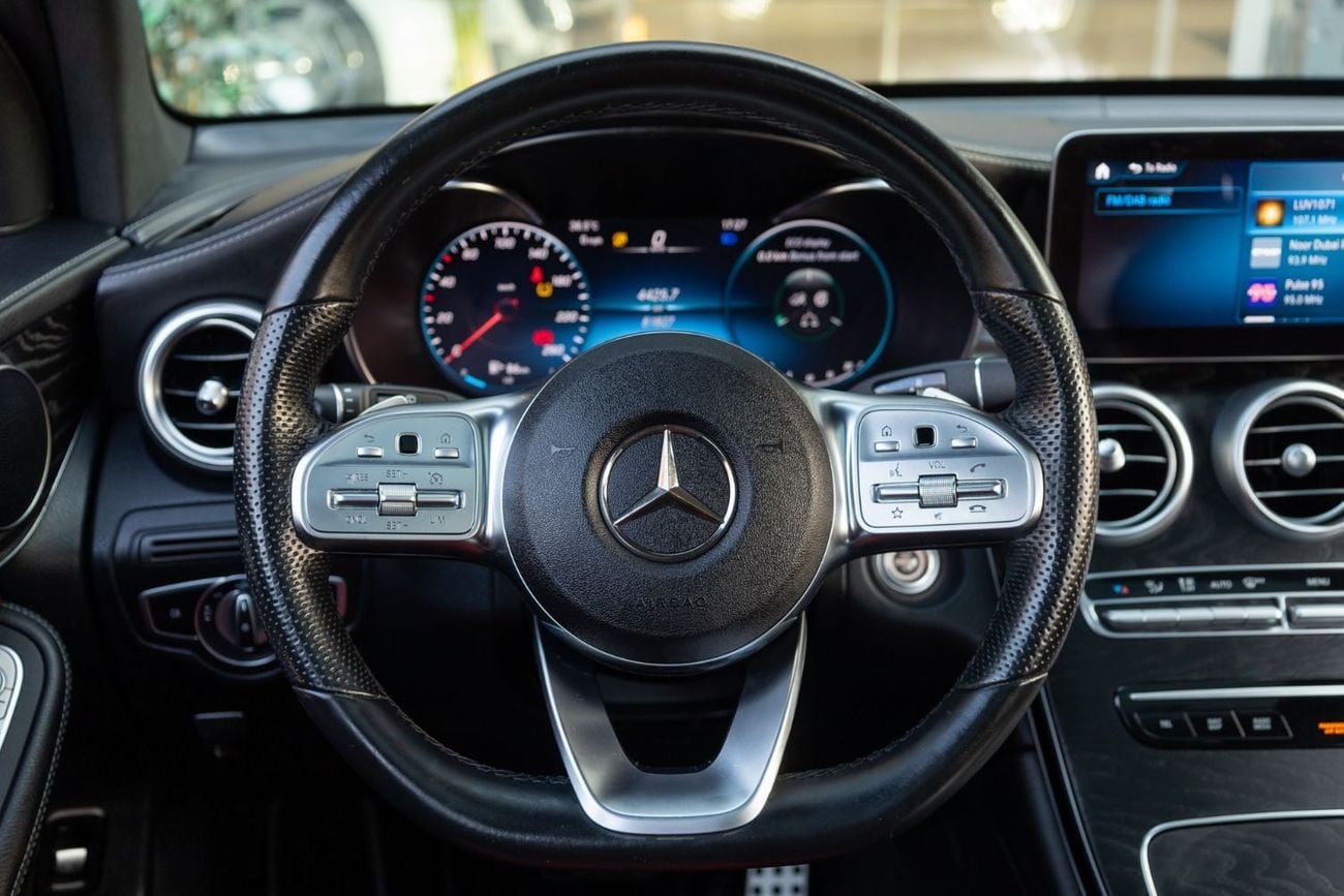 Mercedes Benz GLC200 PREMIUM PLUS