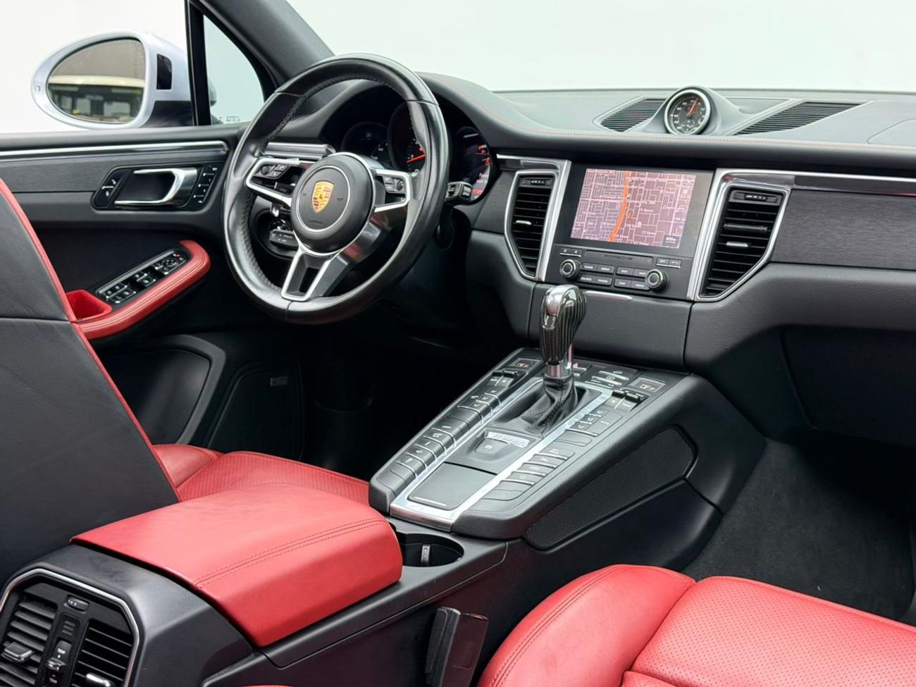Porsche Macan GTS 2017 Porsche Macan GTS, Full Porsche Service History, Fully Loaded, Excellent Condition, GCC