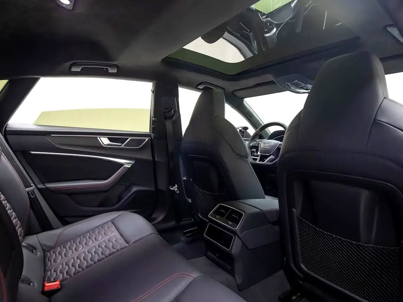 أودي RS7 RS 7 | R ABT (1 of 125) | GCC Spec | With Service Contract