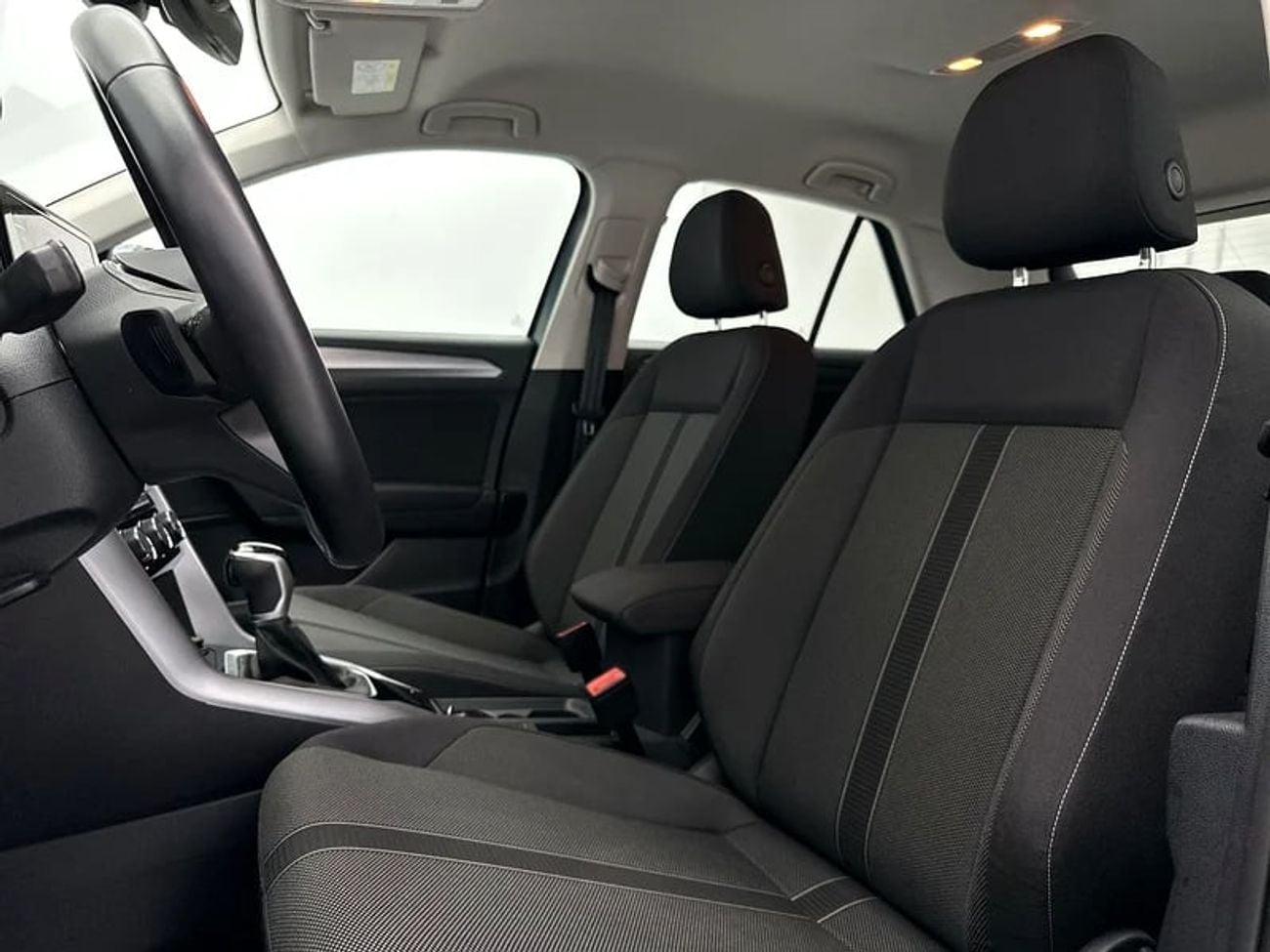فولكس واجن T ROC LIFE 1.4 L | Rear Camera | Smart SUV | Touchscreen Display | LED Lights