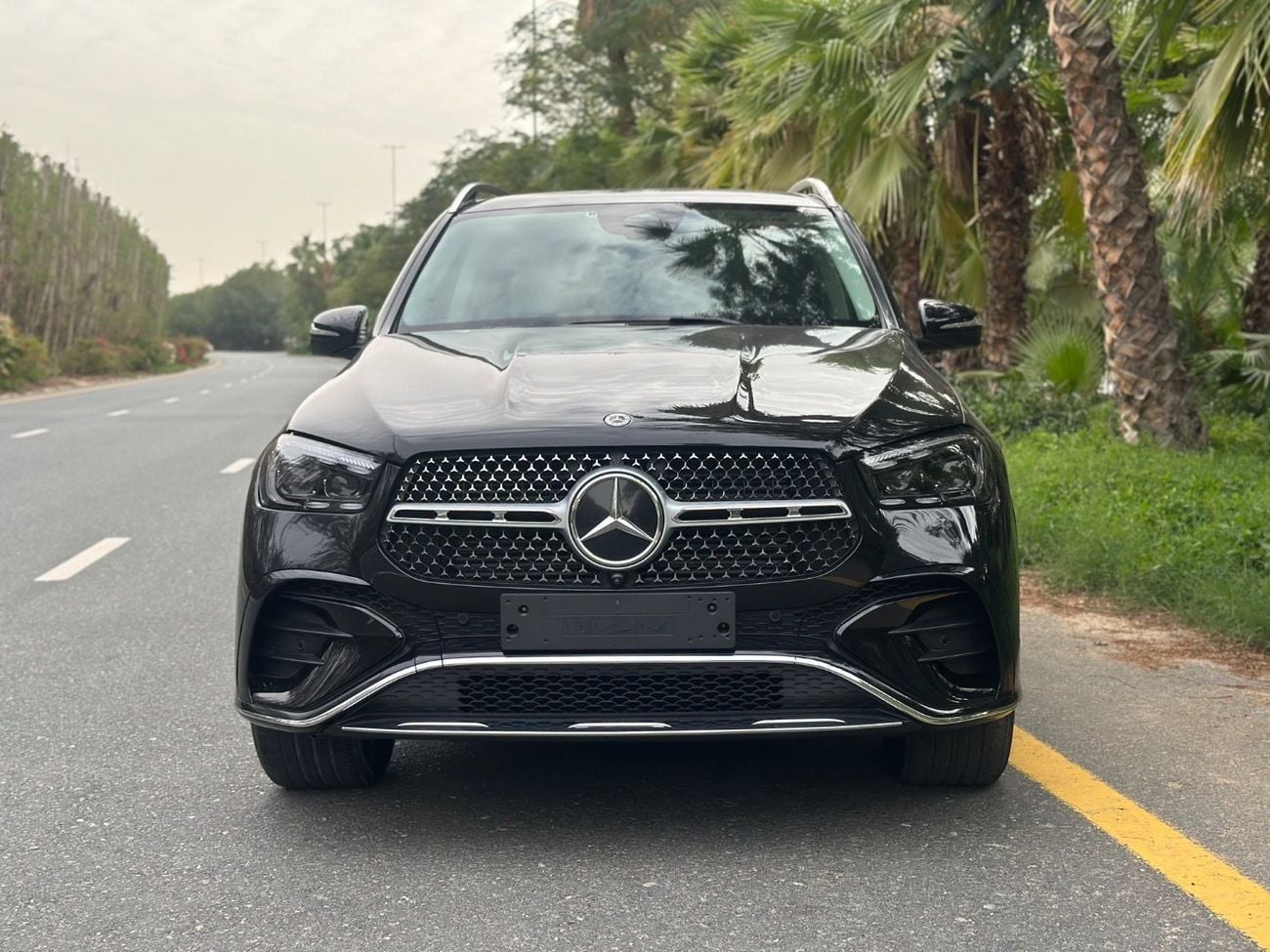 مرسيدس بنز GLE 300 2025 Diesel | 2.0L 4-cylinder 270 HP | Low Mileage | Like New