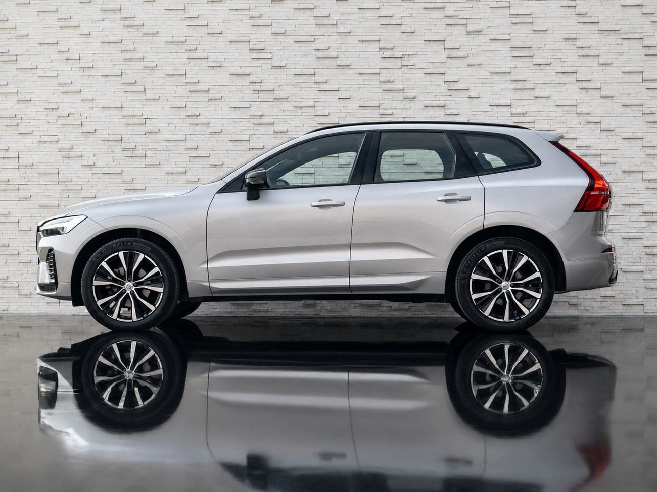 فولفو XC 60 ULTIMATE DARK Volvo XC60 B5 2024 مواصفات خليجية