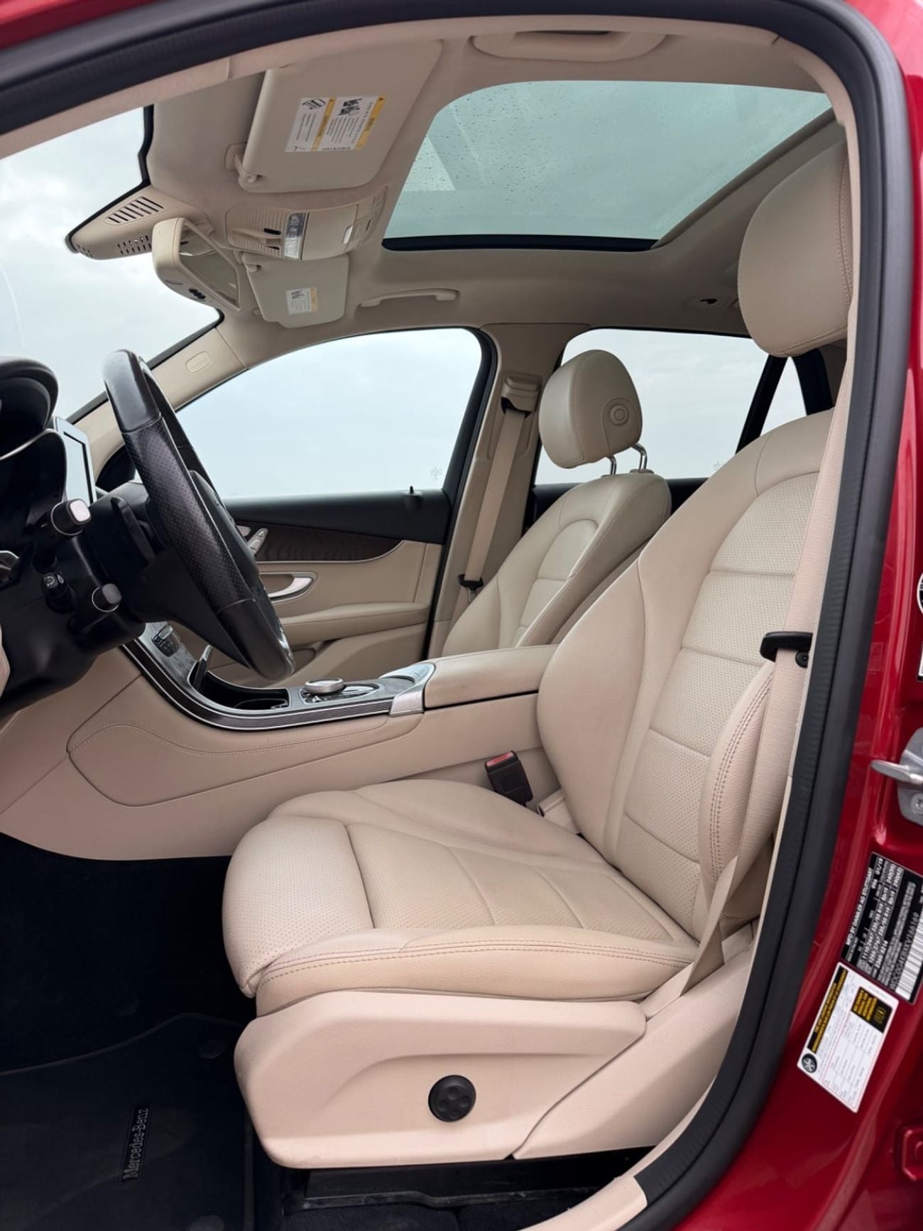Mercedes Benz GLC 300 E 4MATIC PREMIUM