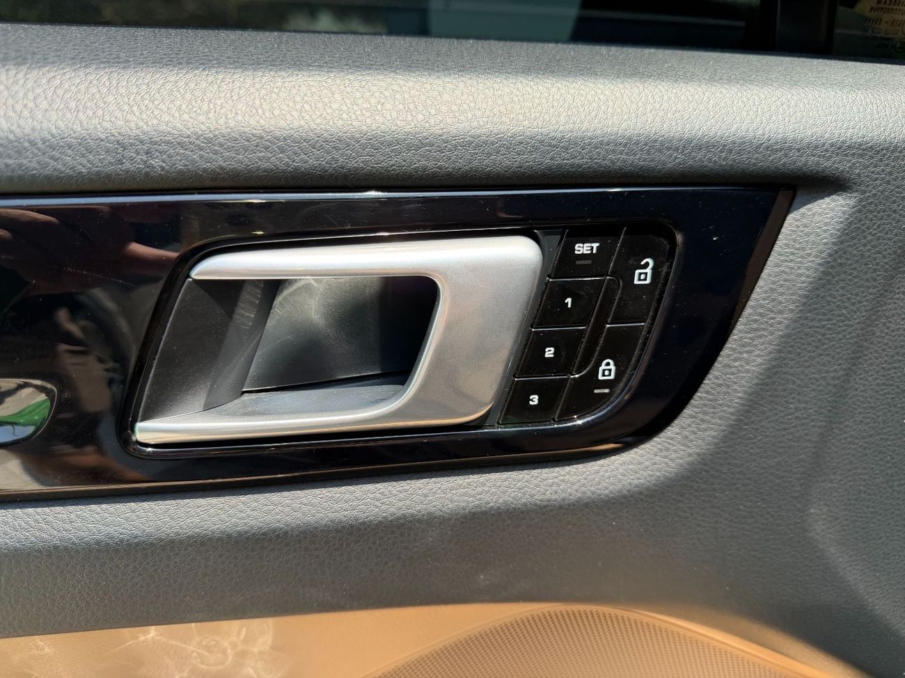 Porsche Cayenne STANDARD