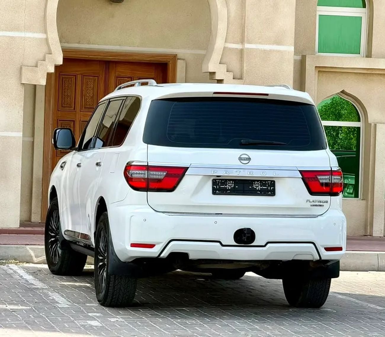 Nissan Patrol LE PLATINUM GCC Specs - Top Option