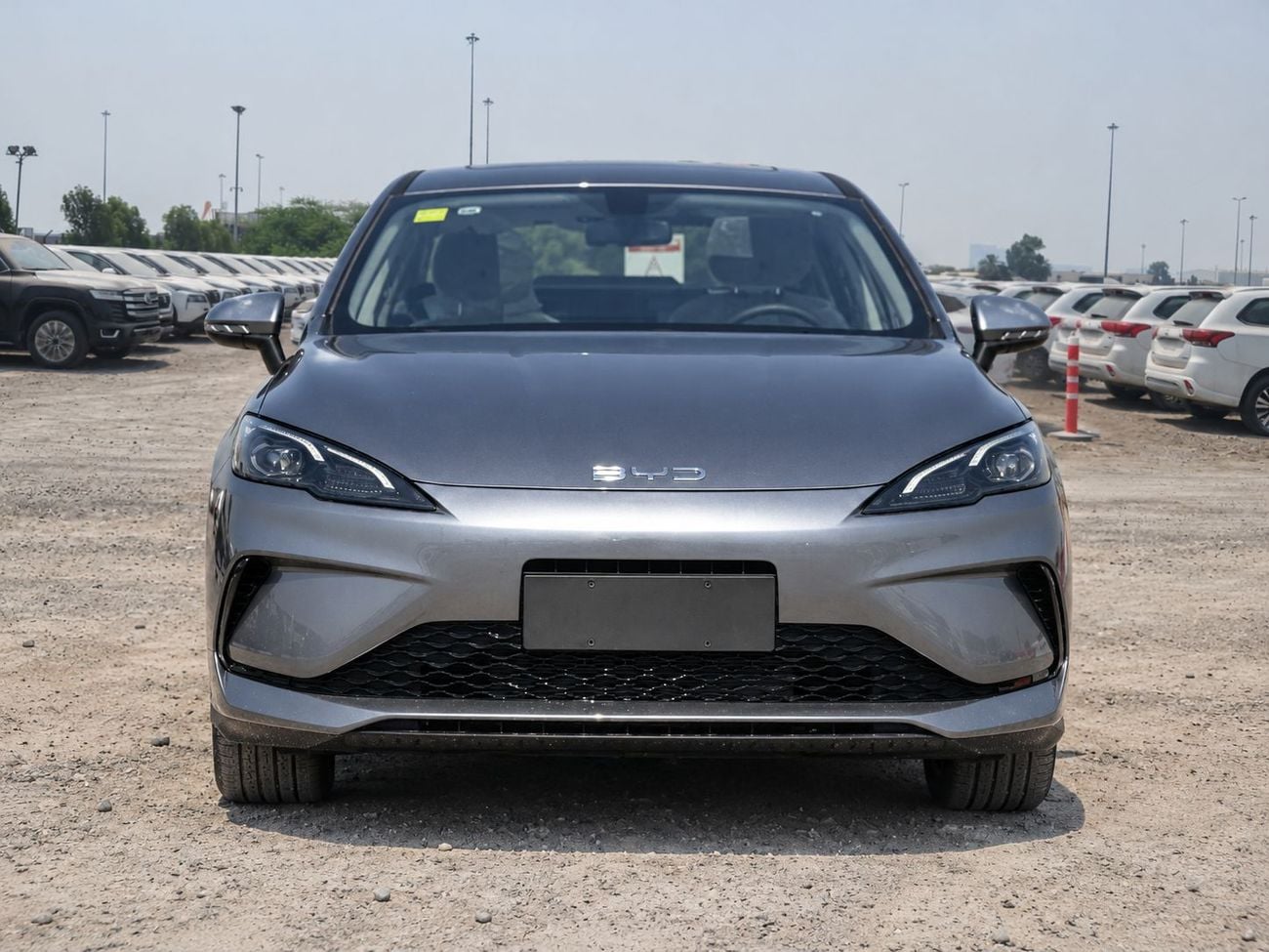 بي واي دي سيل 05 ستاندارد ECTB - 9. ختم BYD 05 – 210 كم – رمادي مع أسود