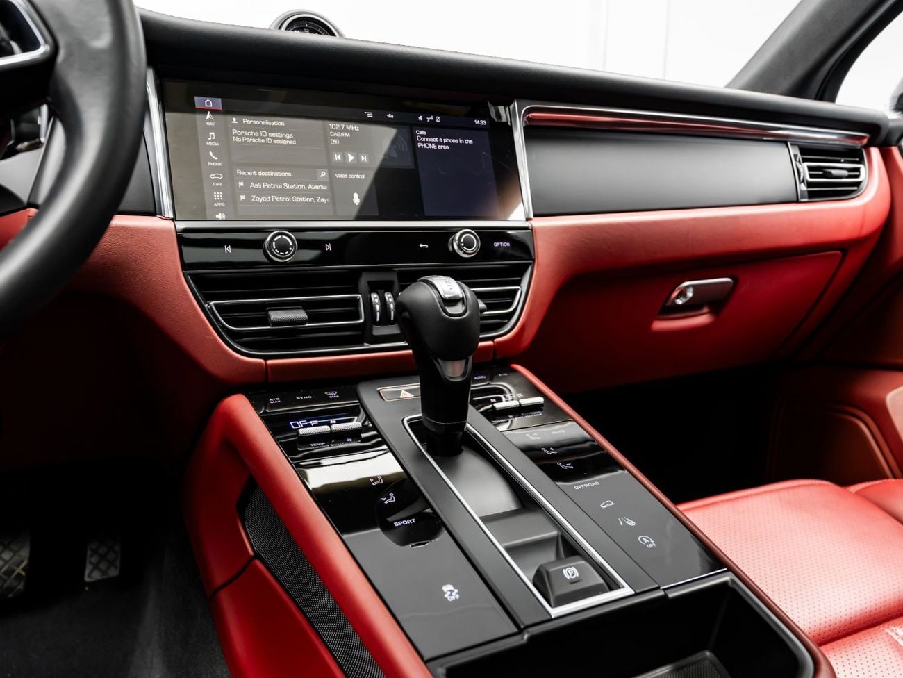 Porsche Macan STANDARD BUY NOW, PAY 2027 | THE BLACKLINE STANDARD | 2027 Porsche Warranty, Full Service History, GCC