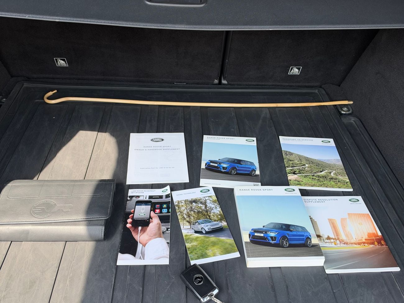 Land Rover Range Rover Sport SVR