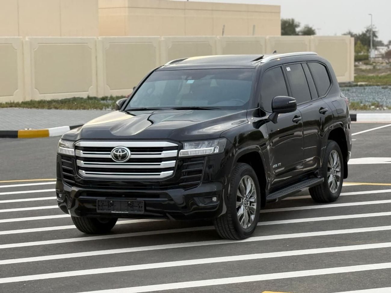 Toyota Land Cruiser VXR 2023 model Twin turbo 3.5L Pull option