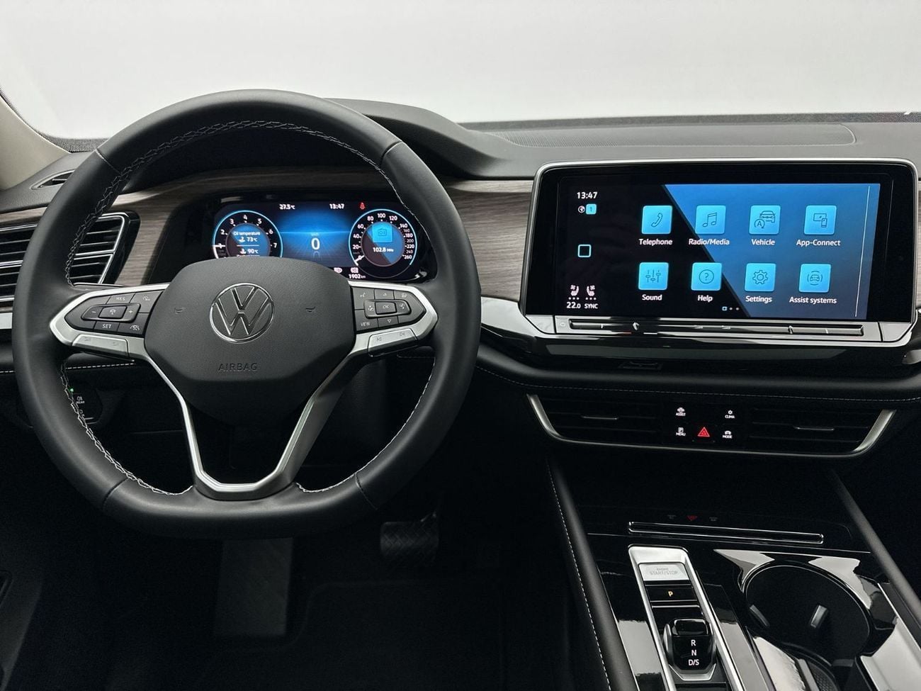 فولكس واجن تيرامونت COMFORTLINE Teramont 2.0L (Facelift 2) | Next-Gen Infotainment & Family Luxury | 34,100 AED SAVINGS