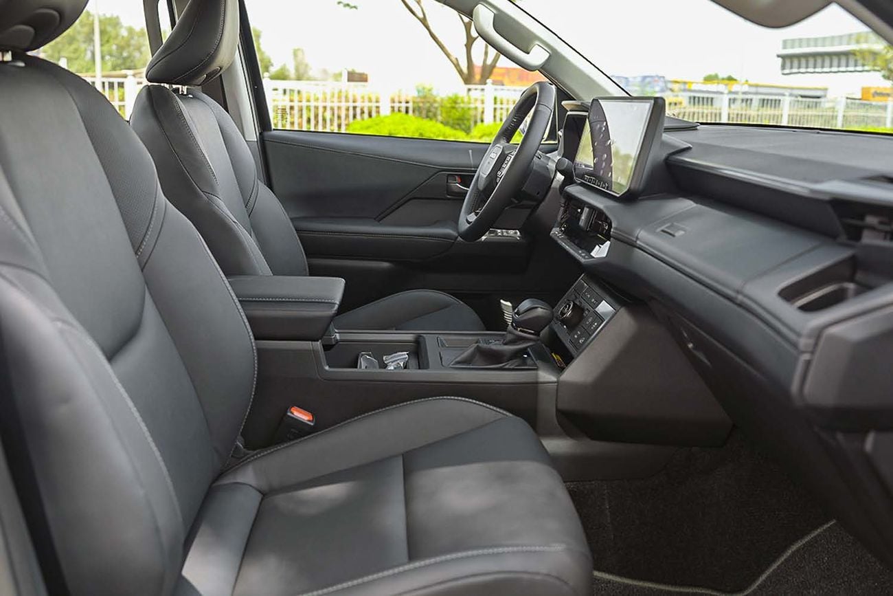 Toyota Hilux ADVENTURE 2026 Toyota Hilux Travo 2.8L Diesel 4x4 Automatic — Thailand Specs