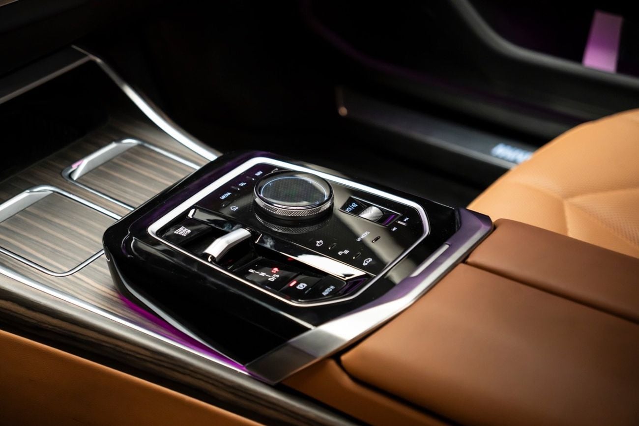 BMW 735i M SPORT 2024 | GCC Specs | Agency Warranty & Service