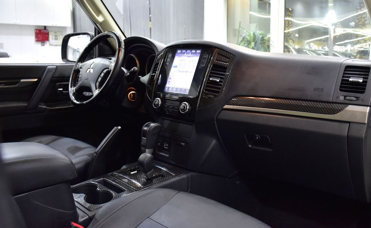 ميتسوبيشي باجيرو EXCELLENT DEAL for our Mitsubishi Pajero 3.8L GLS 3 Doors ( 2018 Model ) in White Color GCC Specs