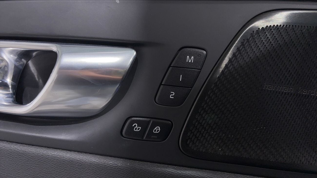 Volvo XC60 2021 | AED 1172/Month | 0 DP | 30 Day Return | Warranty | Service History