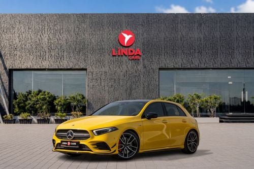 مرسيدس بنز A 35 AMG 4MATIC Hatchback Mercedes-Benz A35 AMG Turbo 4MATIC (LOW MILEAGE) 2023 GCC | Agency Warranty | Service Contract