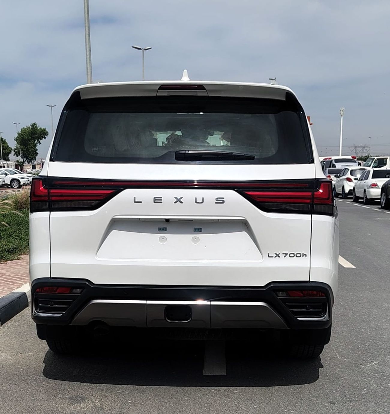Lexus LX700h SIGNATURE - 3.5L - HYB - AT - 2026 MY