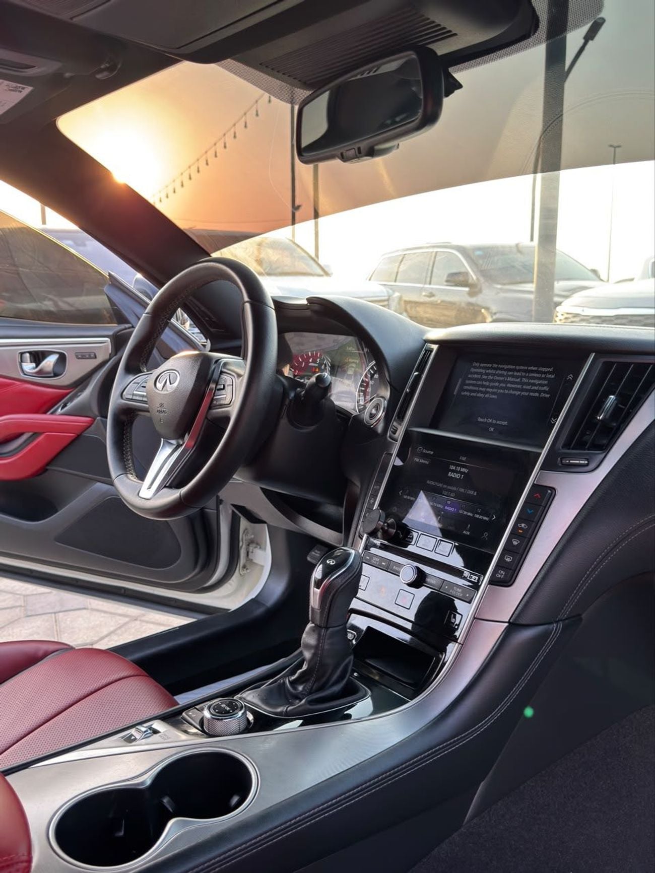 Infiniti Q60 LUXE