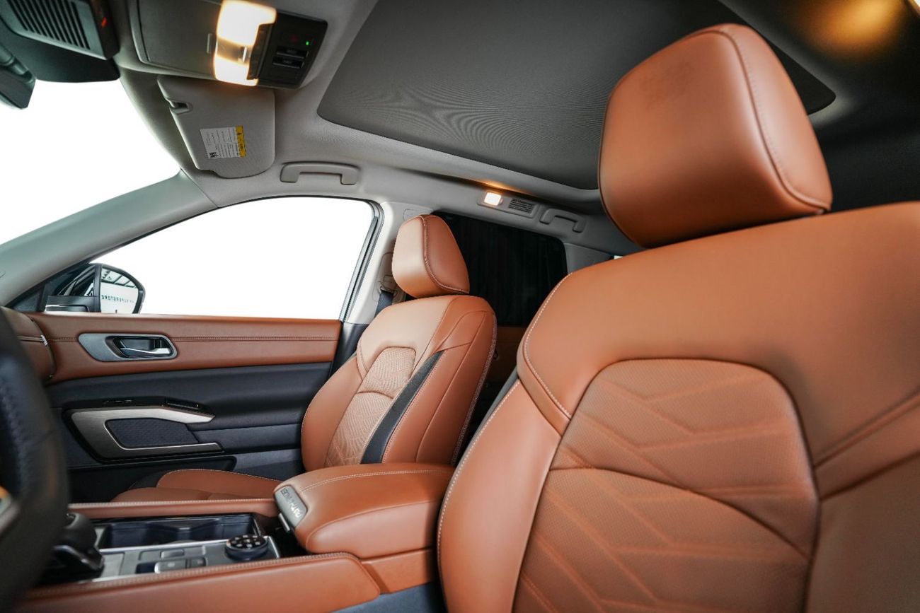 Nissan Pathfinder SL 4WD-7 Seats-Low Mileage-warranty valid till 2031 & service contract valid till 2029
