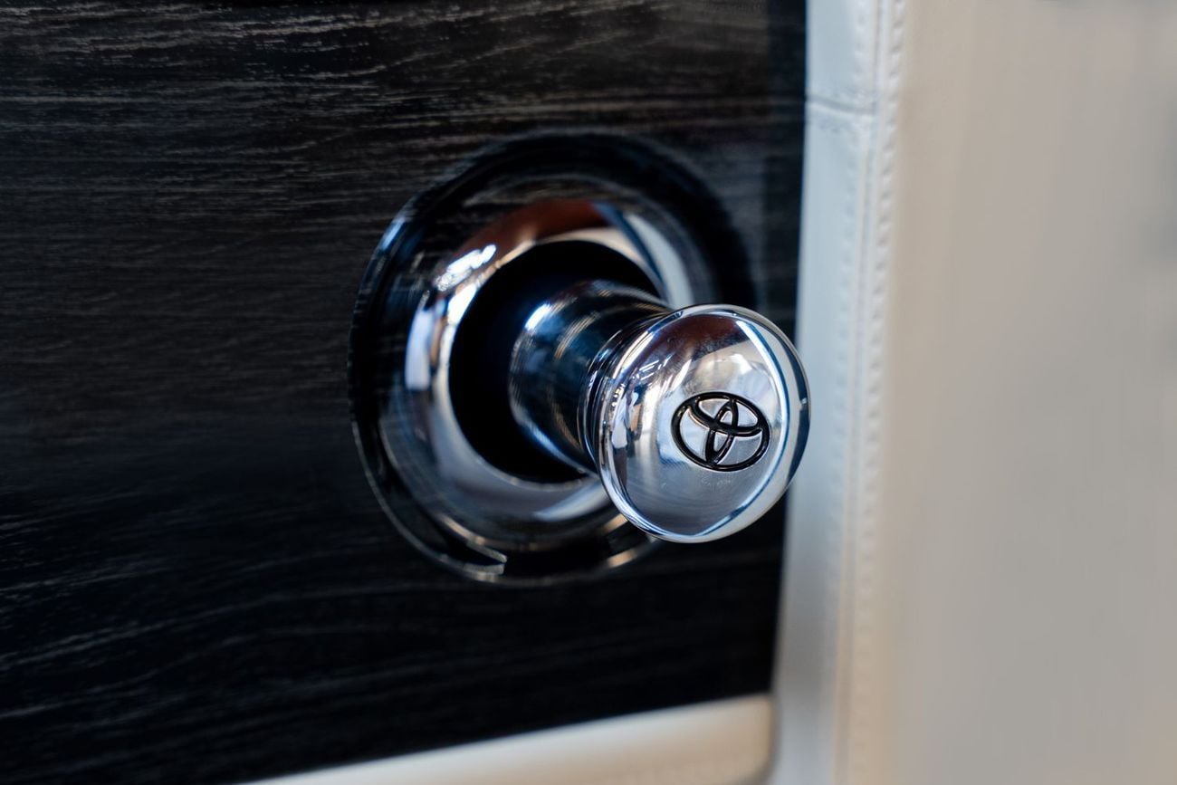 Toyota Hiace GL Luxury VIP Executive Minivan | Washroom | Starlight Ceiling | Fully Customized