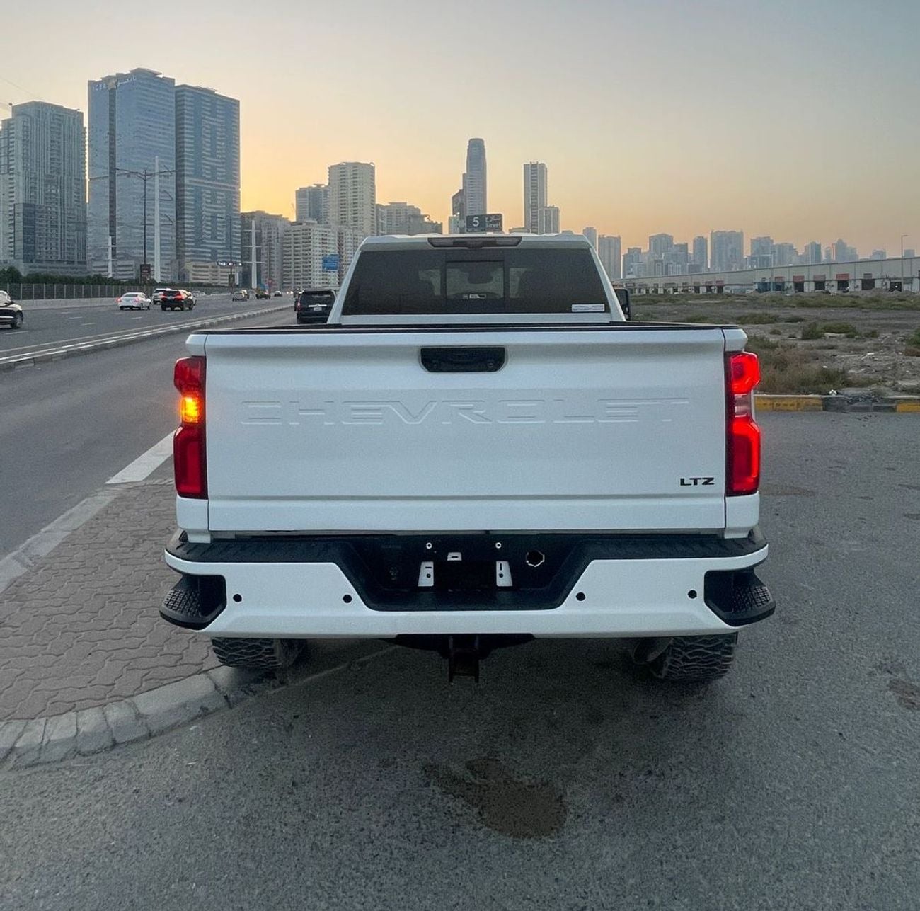 شيفروليه سيلفارادو 2500 CREW/CAB LT Z71